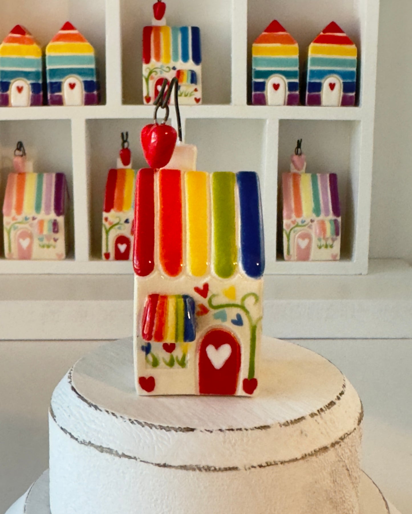 Rainbow House Tiny House - Classic Rainbow 5 Colors